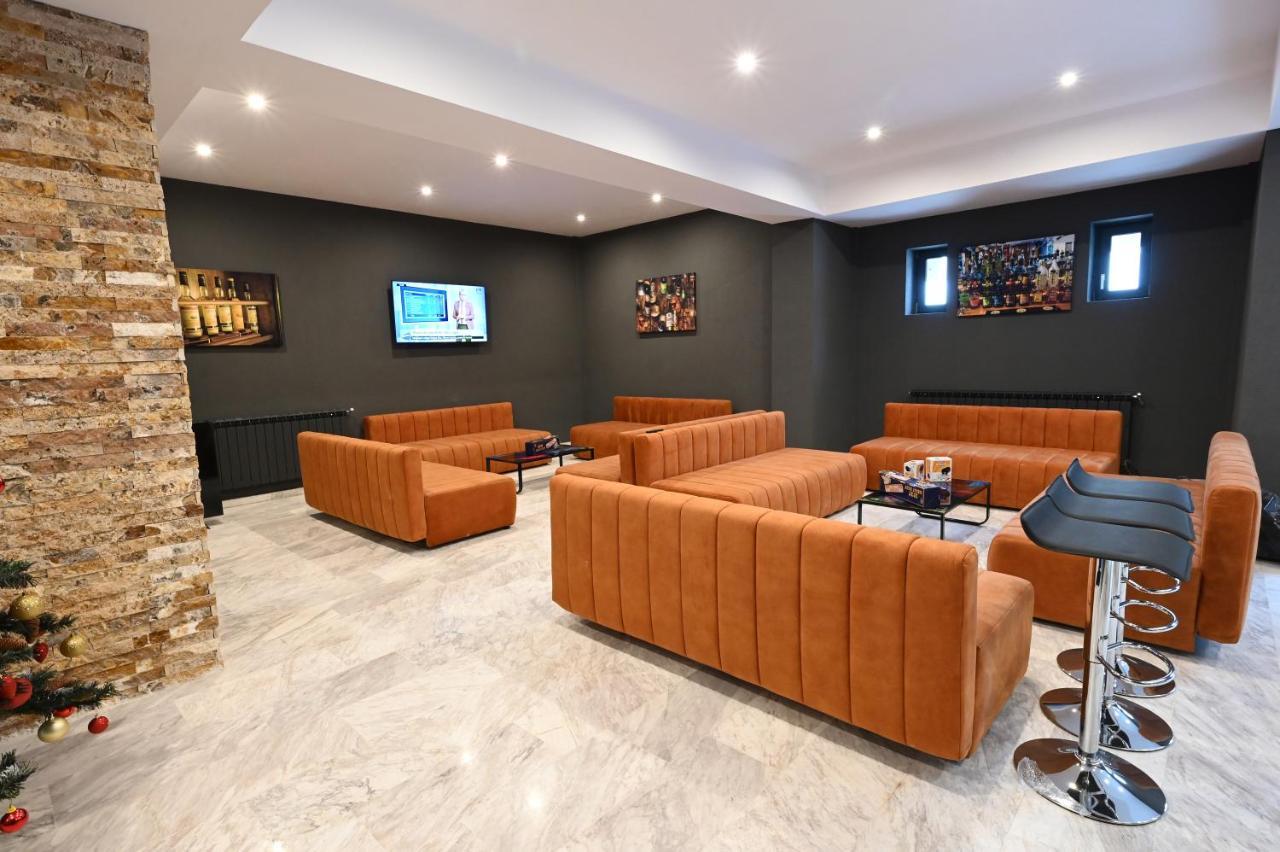 R&B Apartments Predeal Ngoại thất bức ảnh
