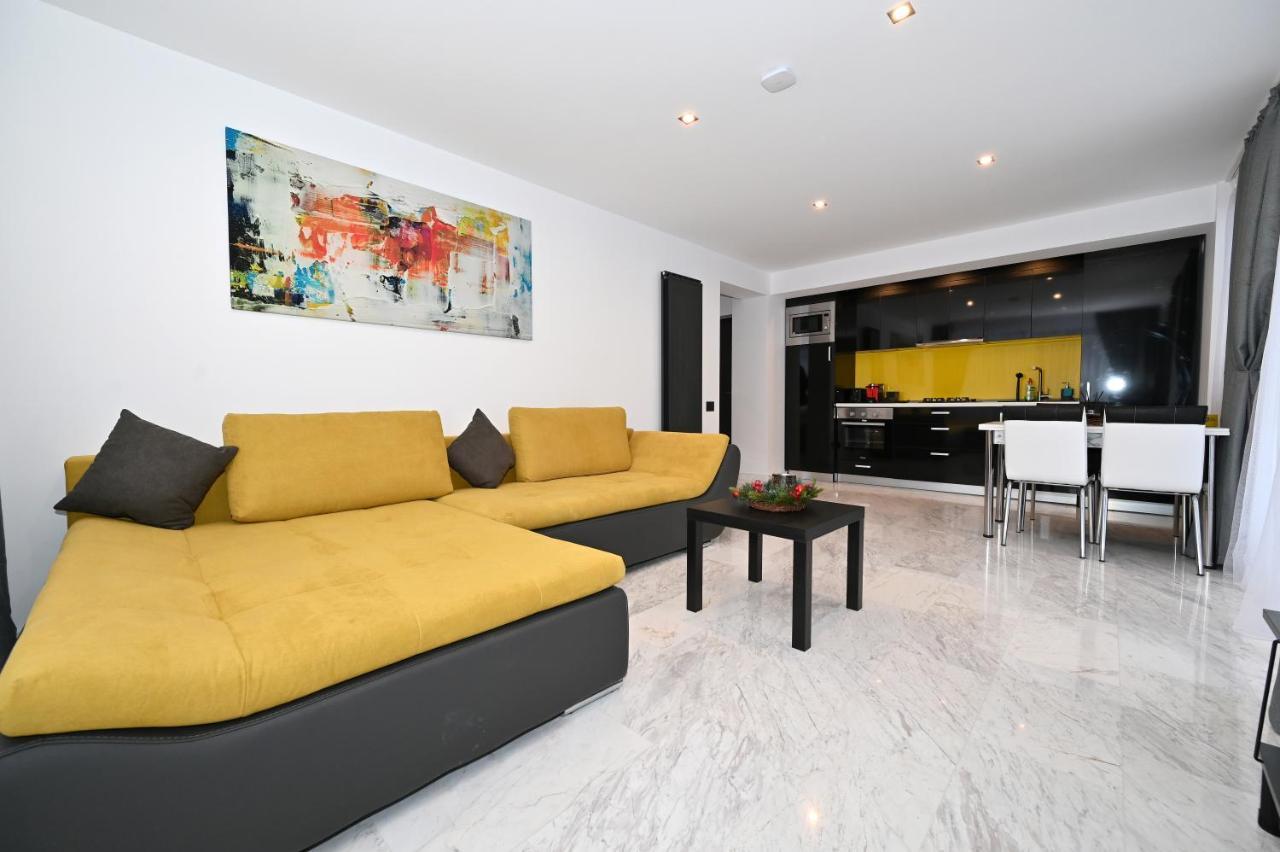R&B Apartments Predeal Ngoại thất bức ảnh