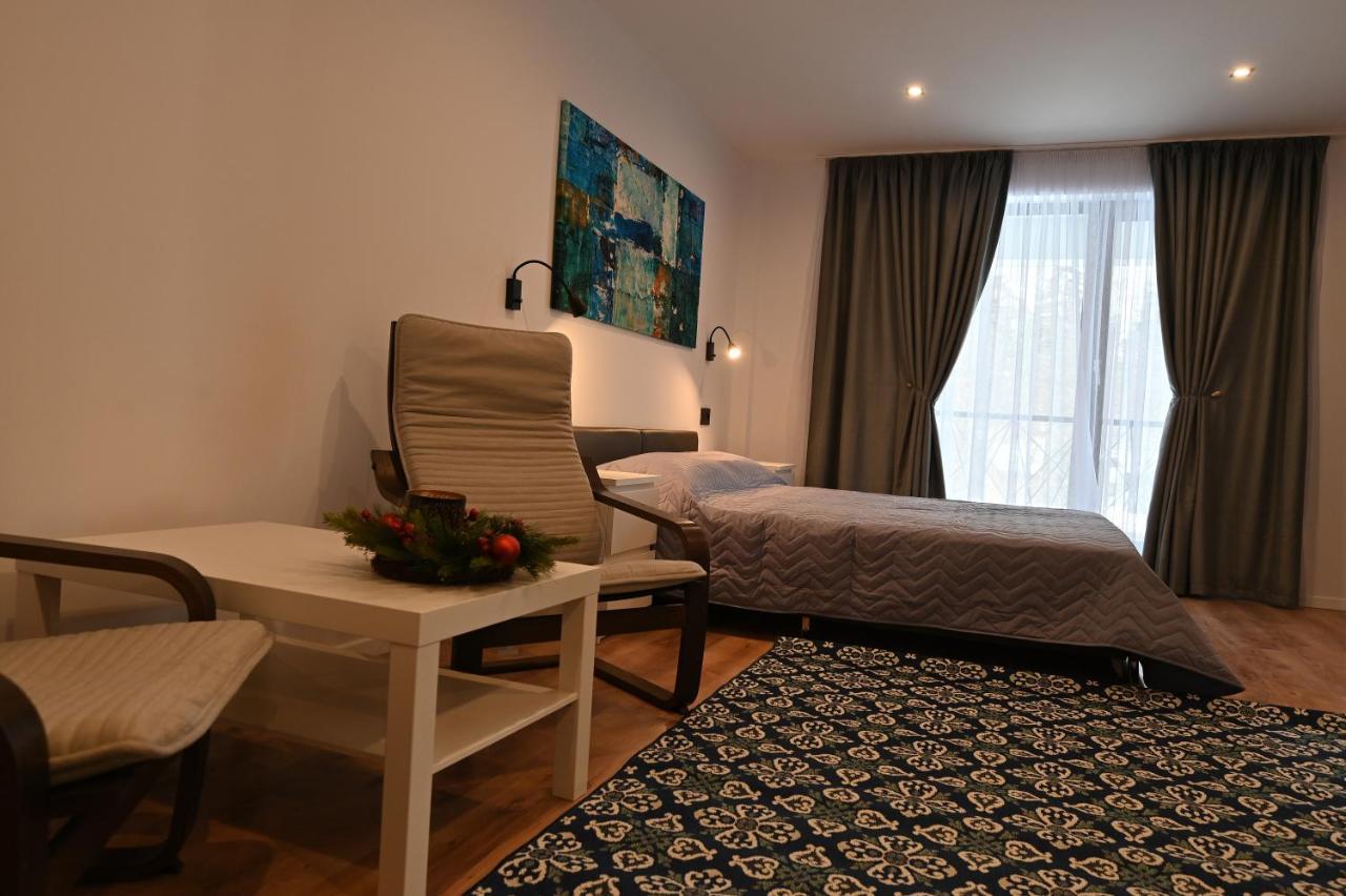 R&B Apartments Predeal Ngoại thất bức ảnh