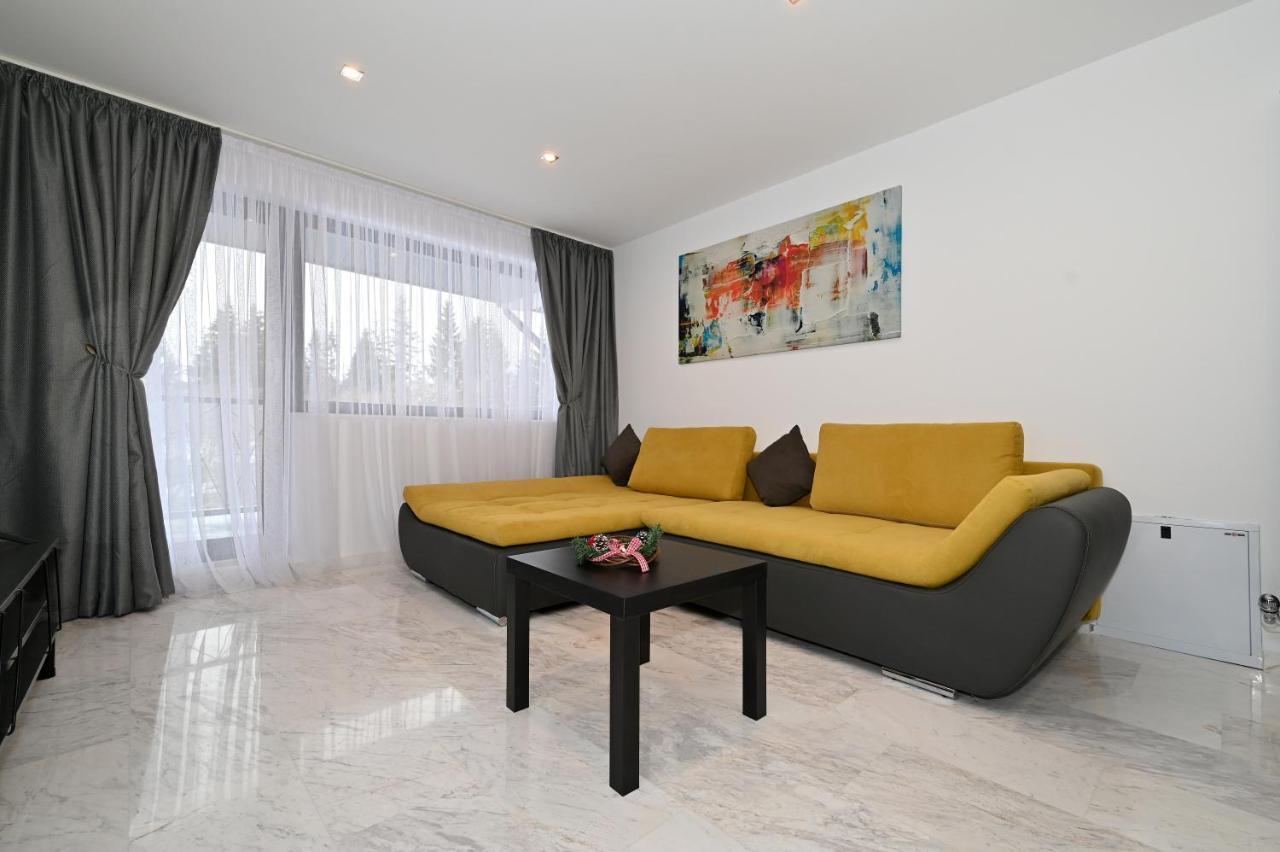 R&B Apartments Predeal Ngoại thất bức ảnh
