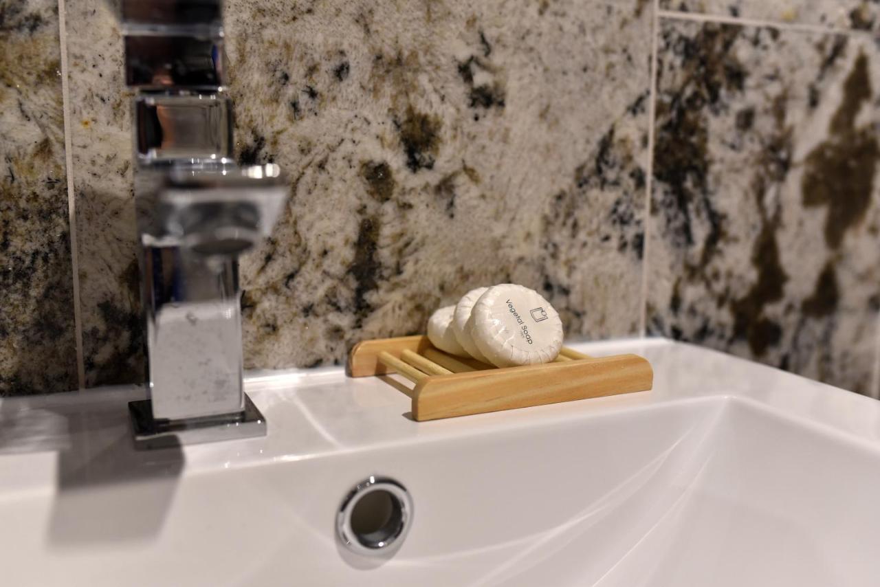 R&B Apartments Predeal Ngoại thất bức ảnh