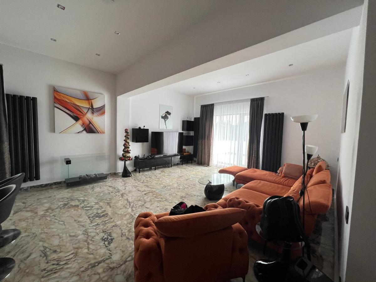 R&B Apartments Predeal Ngoại thất bức ảnh